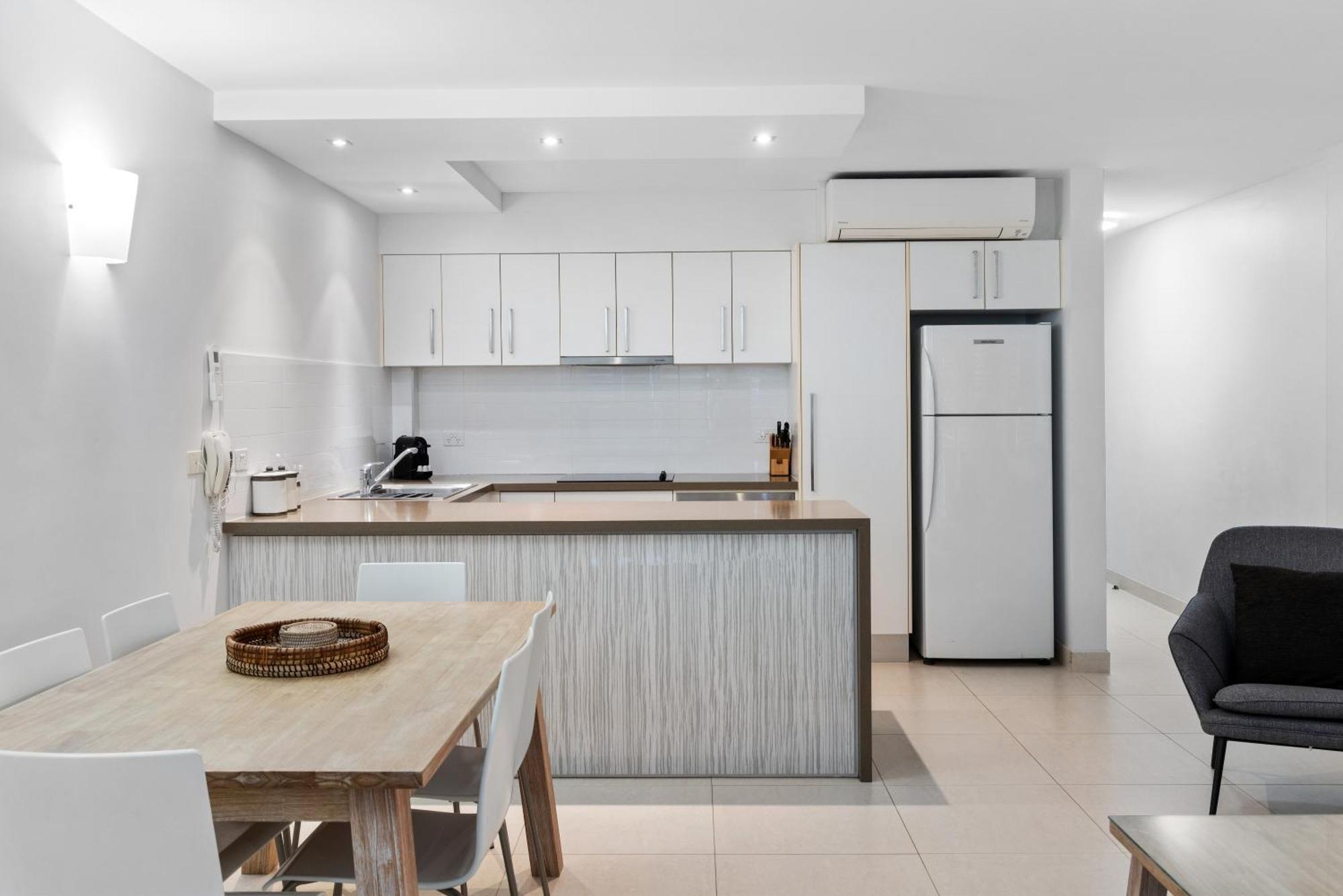 Fairshore 12: Absolute Beachfront, Direct Beach & Pool Access Noosa Zewnętrze zdjęcie